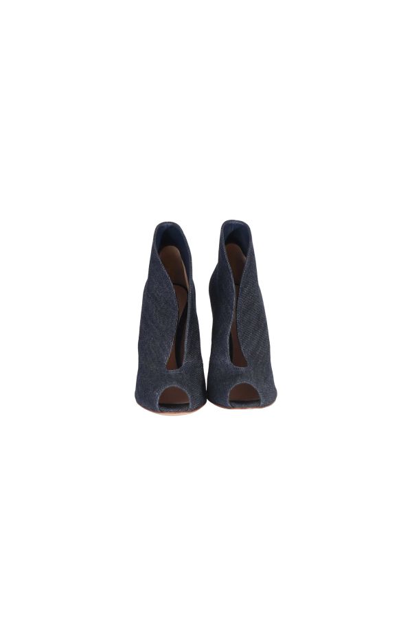 Gianvito Rossi detail